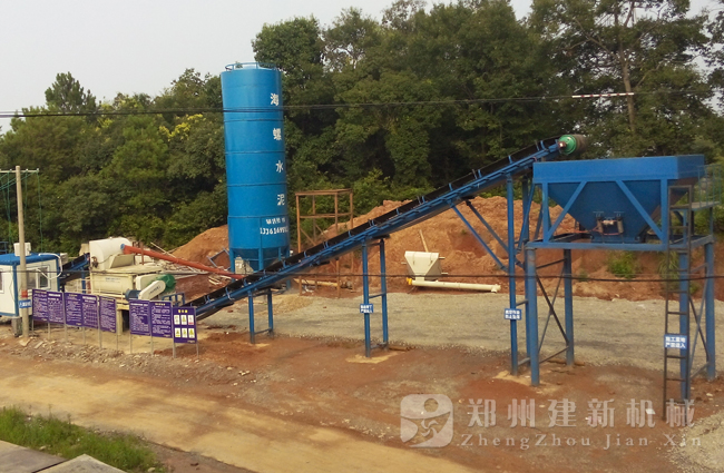 江西景德鎮300T穩定土拌和站現場(chǎng)案例