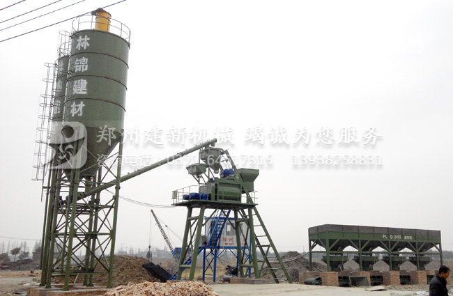 浙江湖州HZS75混凝土攪拌站生產(chǎn)現場(chǎng)