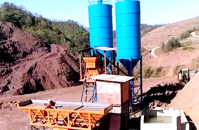 35混凝土攪拌站在貴州畢節客戶(hù)現場(chǎng)投產(chǎn)使用