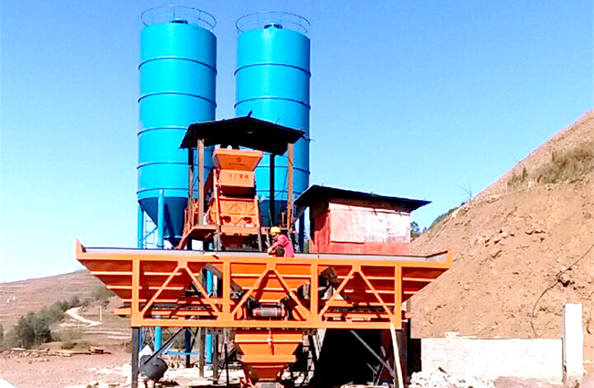 35混凝土攪拌站在貴州畢節客戶(hù)現場(chǎng)投產(chǎn)使用