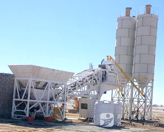 移動(dòng)式免基礎混凝土攪拌站